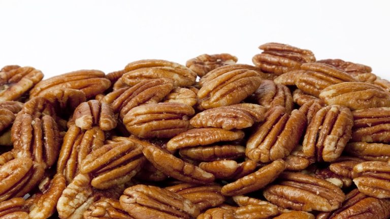 How to Toast Pecans